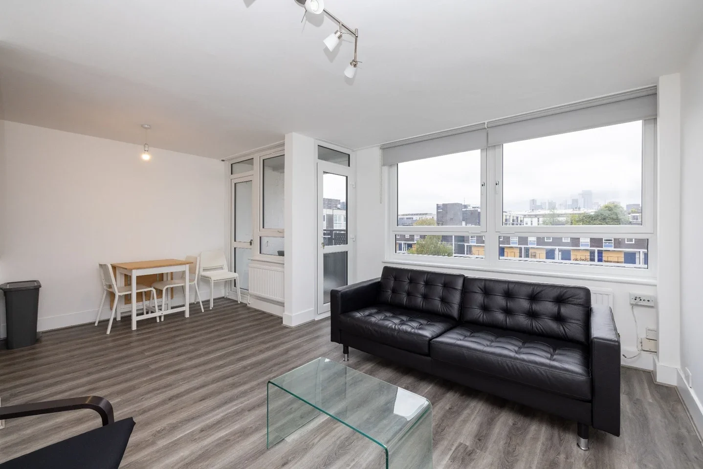 Flat Downham Road in Greater London