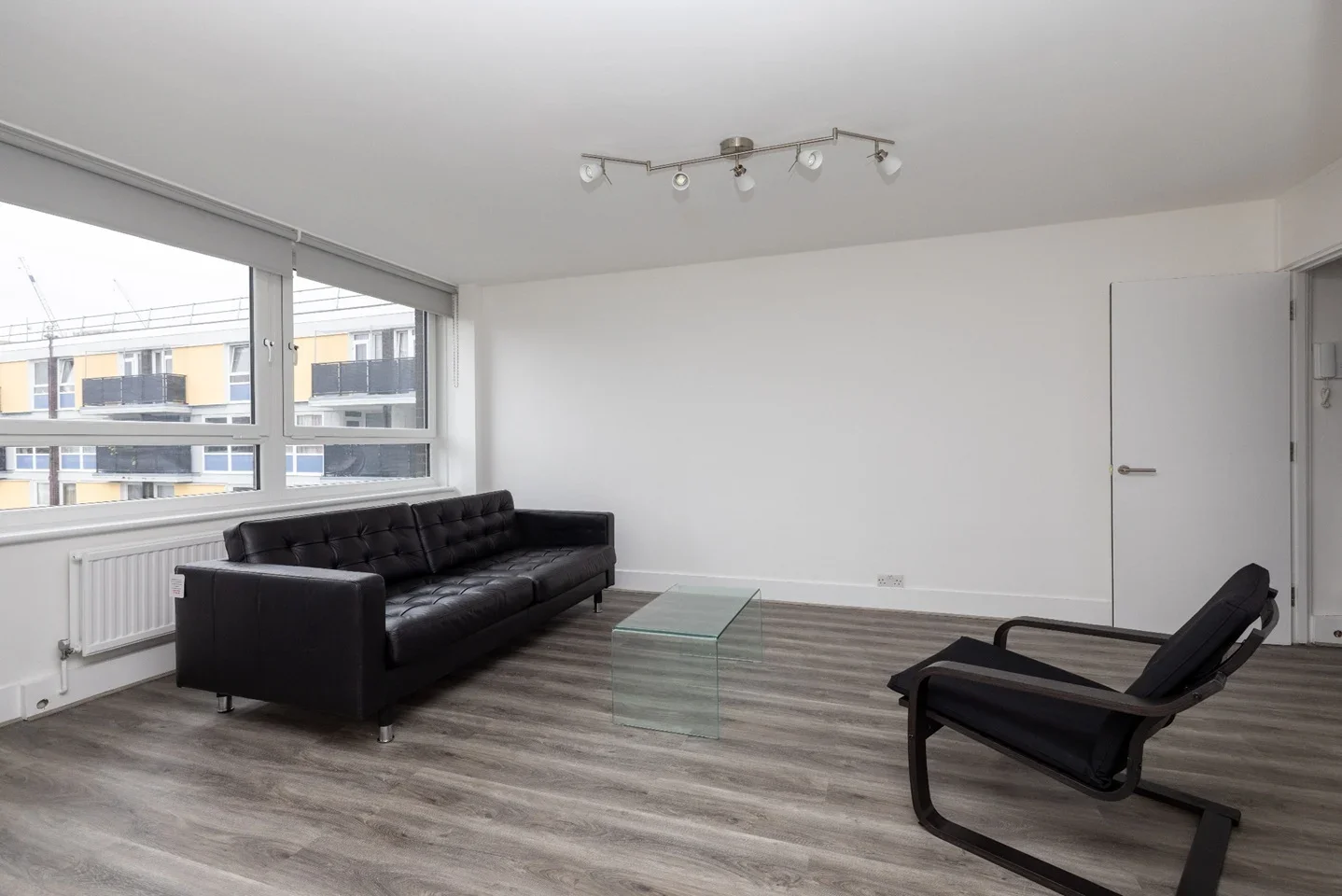 Flat Downham Road in Greater London
