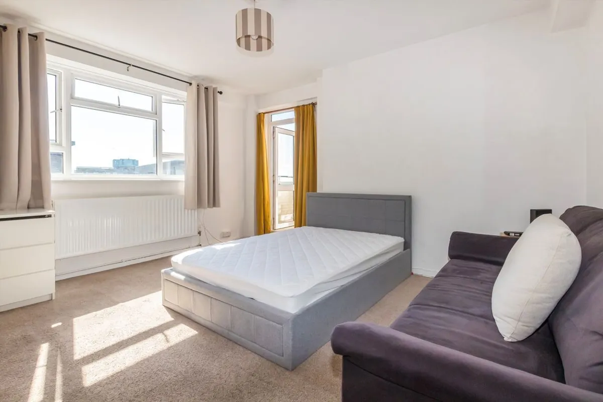 Room Cumberland House in Greater London