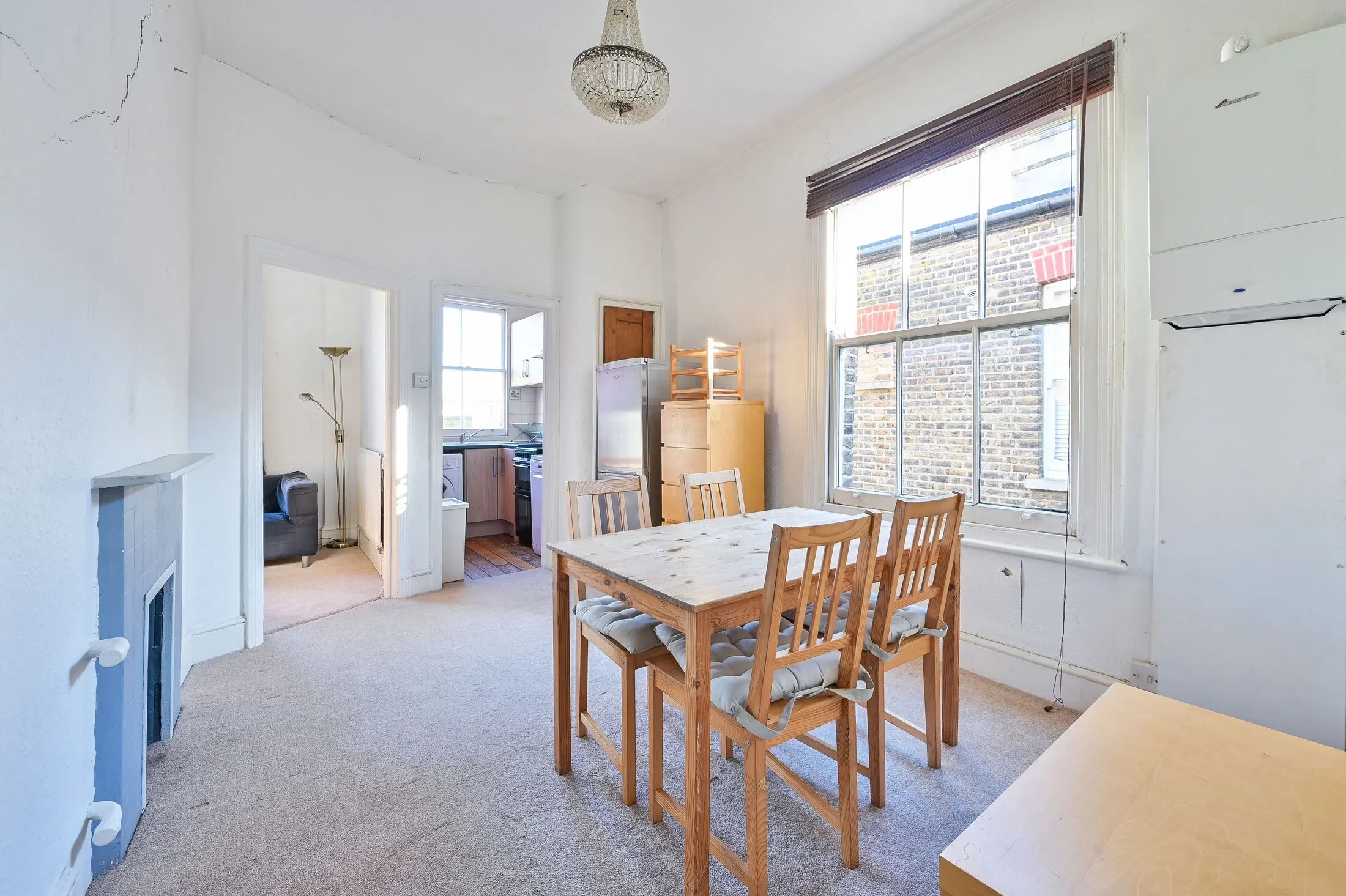 Flat Mowll Street in Greater London