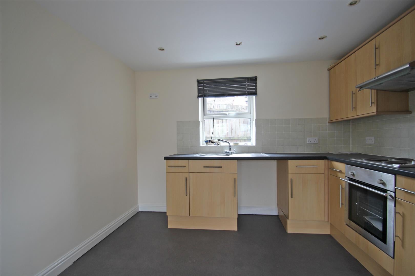 Flat Parkhurst Road in Newport