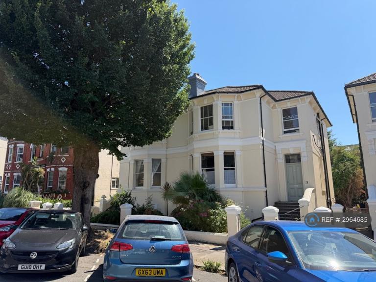 Flat Clarendon Villas in Portslade by Sea