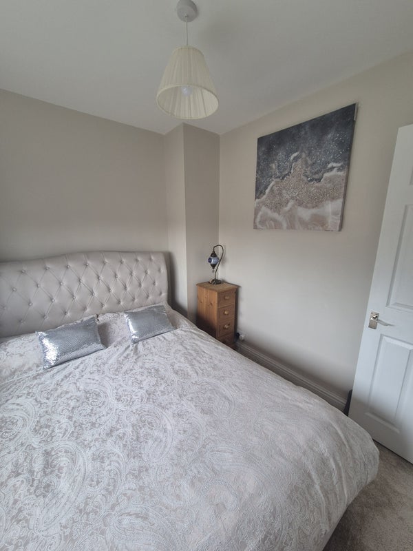 Room Wrights Lane in Cridling Stubbs
