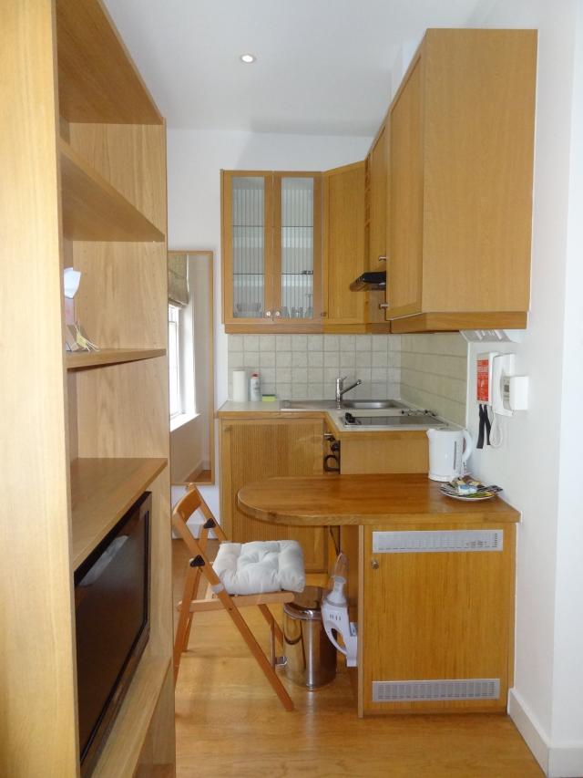 Flat Cartwright Gardens in Greater London