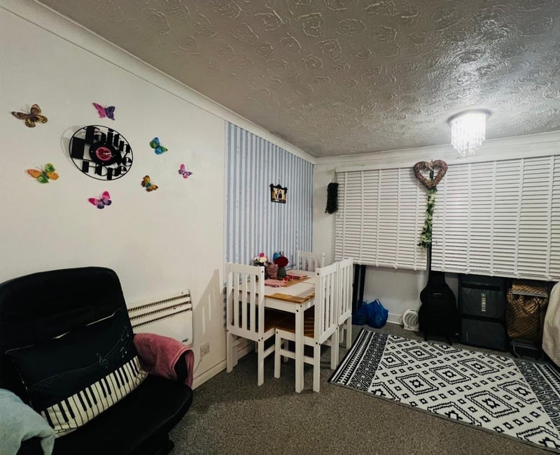 Flat Forsythia Close in Chelmsford