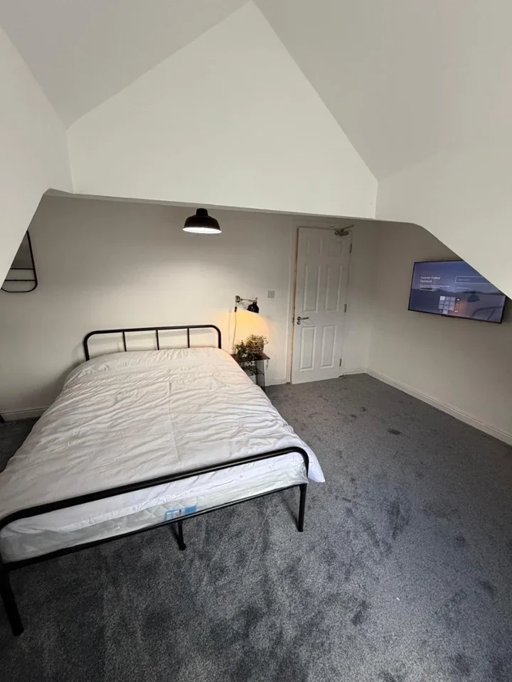 Room King Street in Wallasey