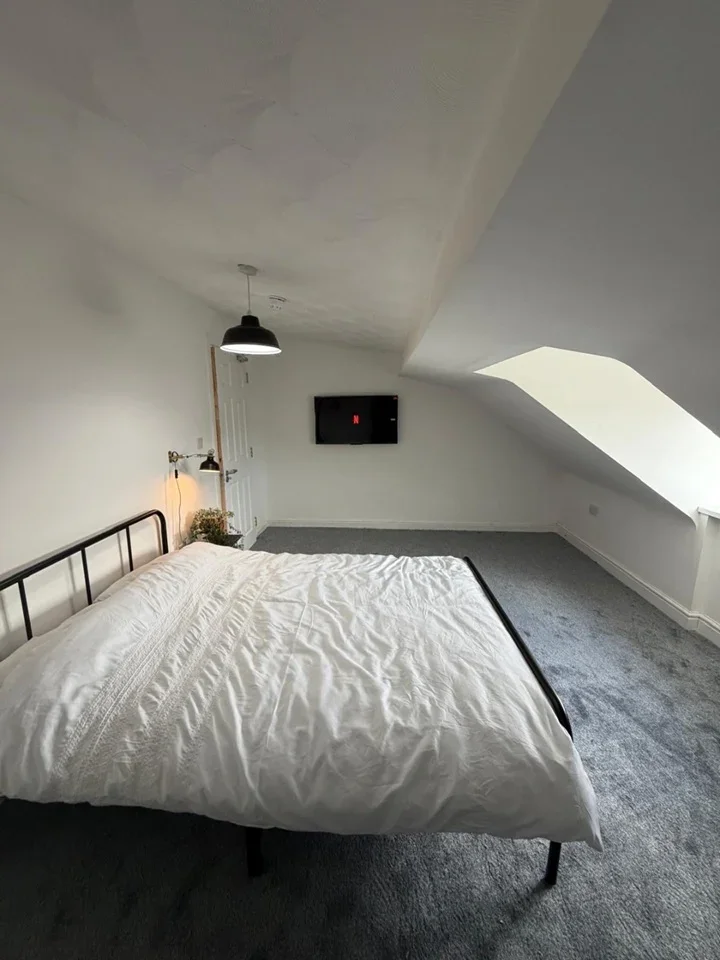 Room King Street in Wallasey
