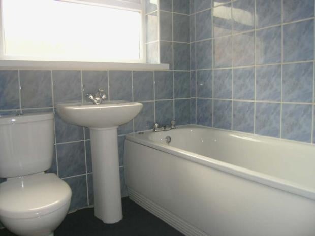 Flat Rayleigh Grove in Gateshead