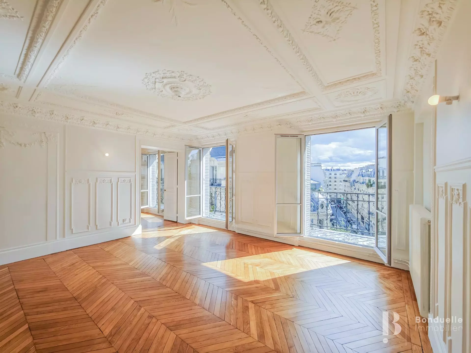 Appartement Rue Edmond Valentin à Paris