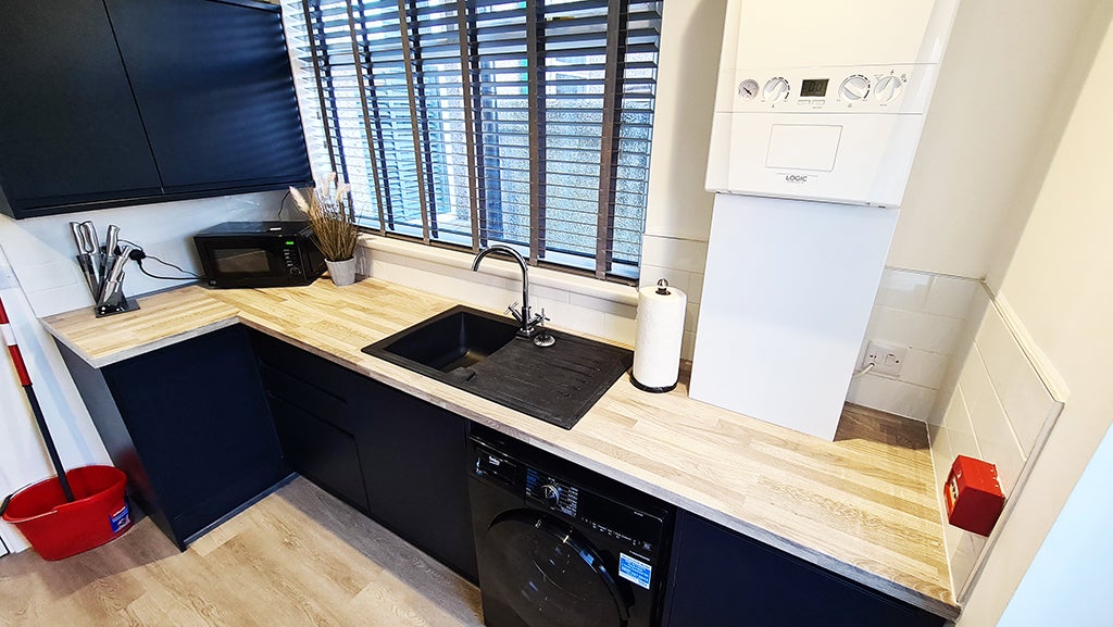 Room Salthouse Road in Barrow-in-Furness