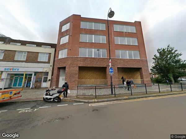 Flat Crayford Road in Dartford