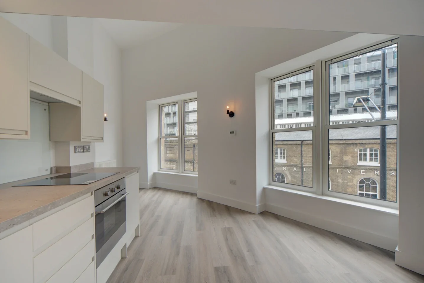 Flat Duke of Wellington Avenue in Greater London