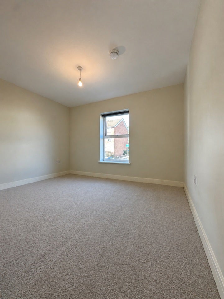 Flat Tenterden Grove in Greater London