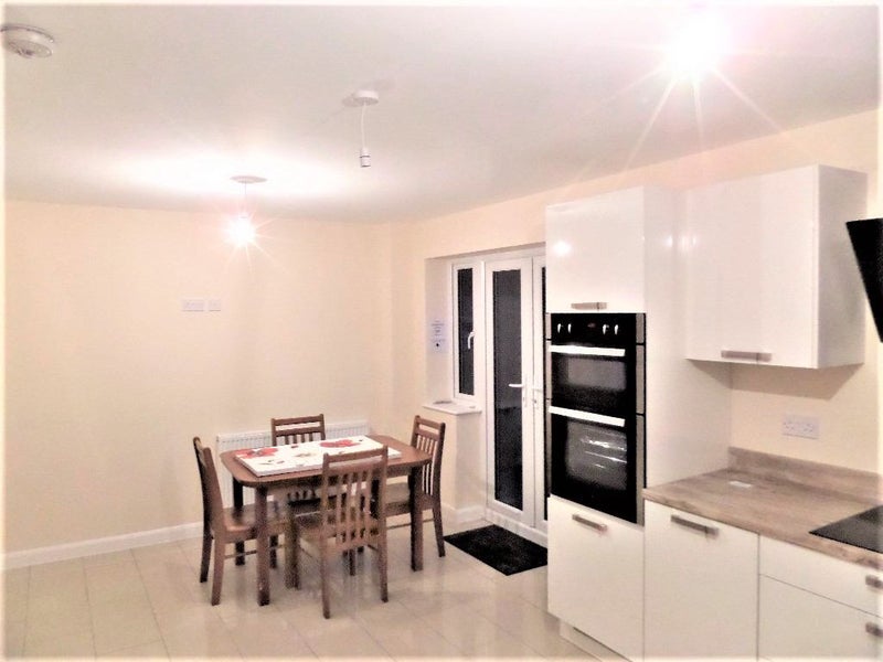House Iverley Close in Rugby