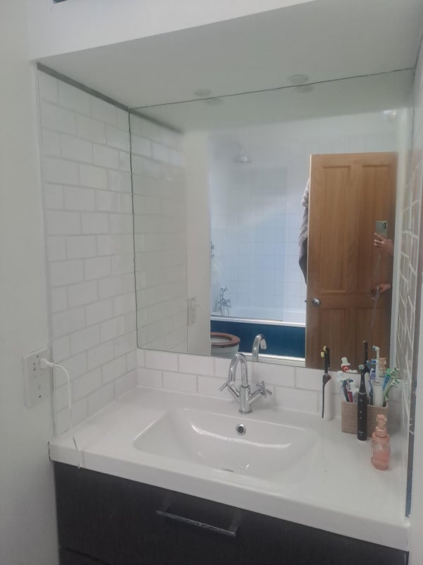 Room Alkham Road in Greater London