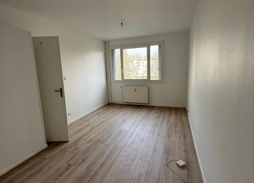 Flat Allée Athéna in Villeurbanne