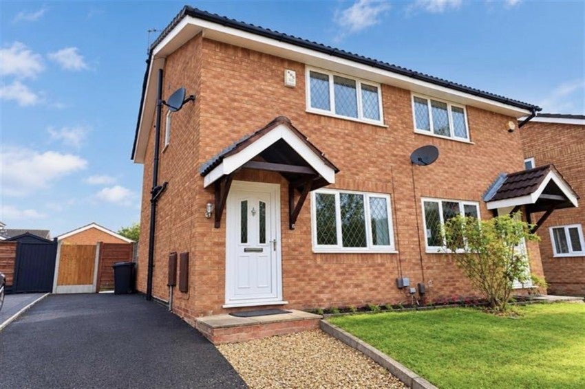 House Keepers Close in Knutsford