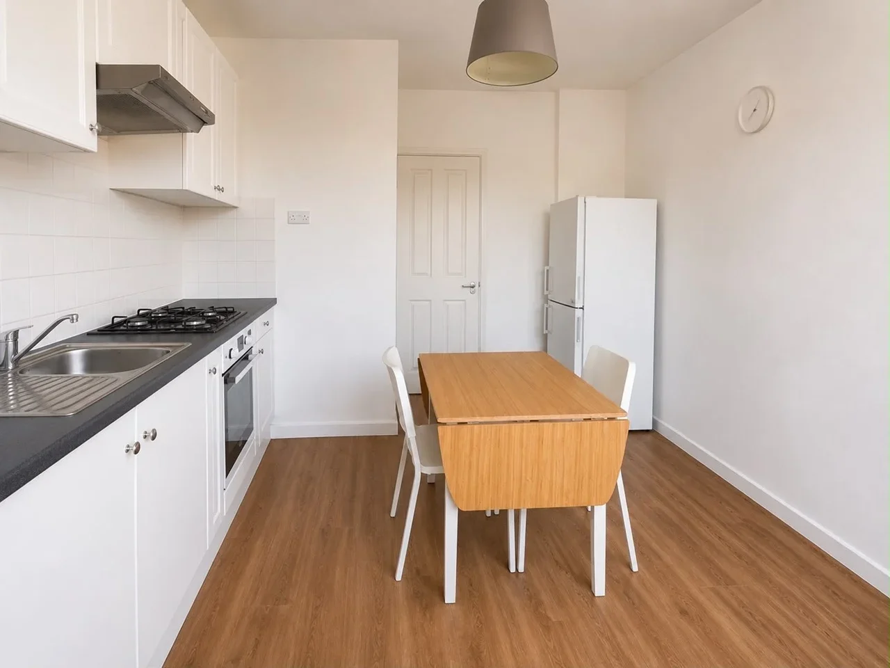 Flat Morecambe Street in Greater London
