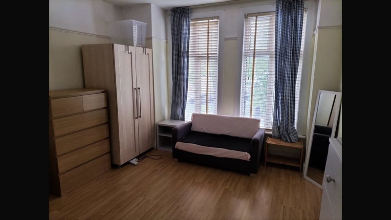 Room James Lane in Greater London