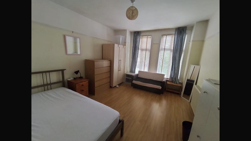 Room James Lane in Greater London