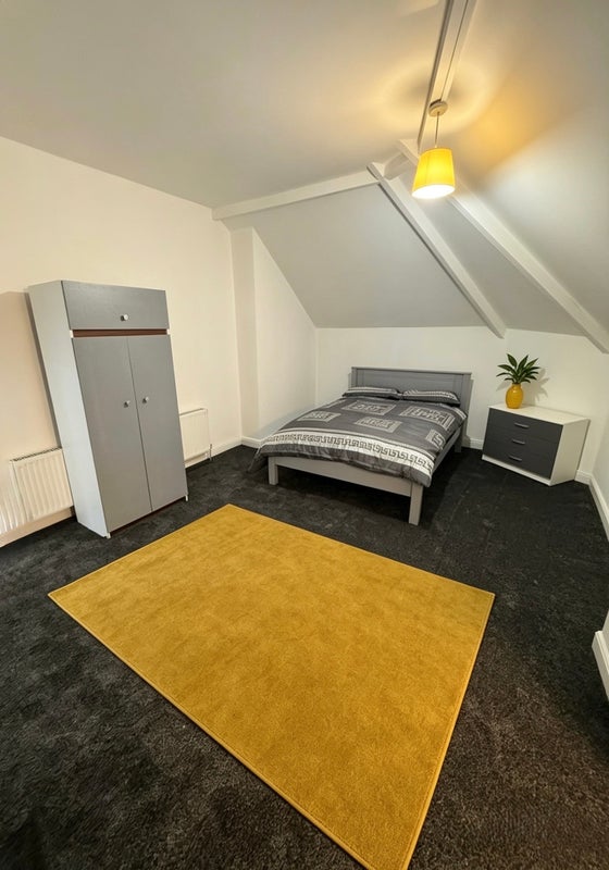 Room Arthur Road in Birmingham