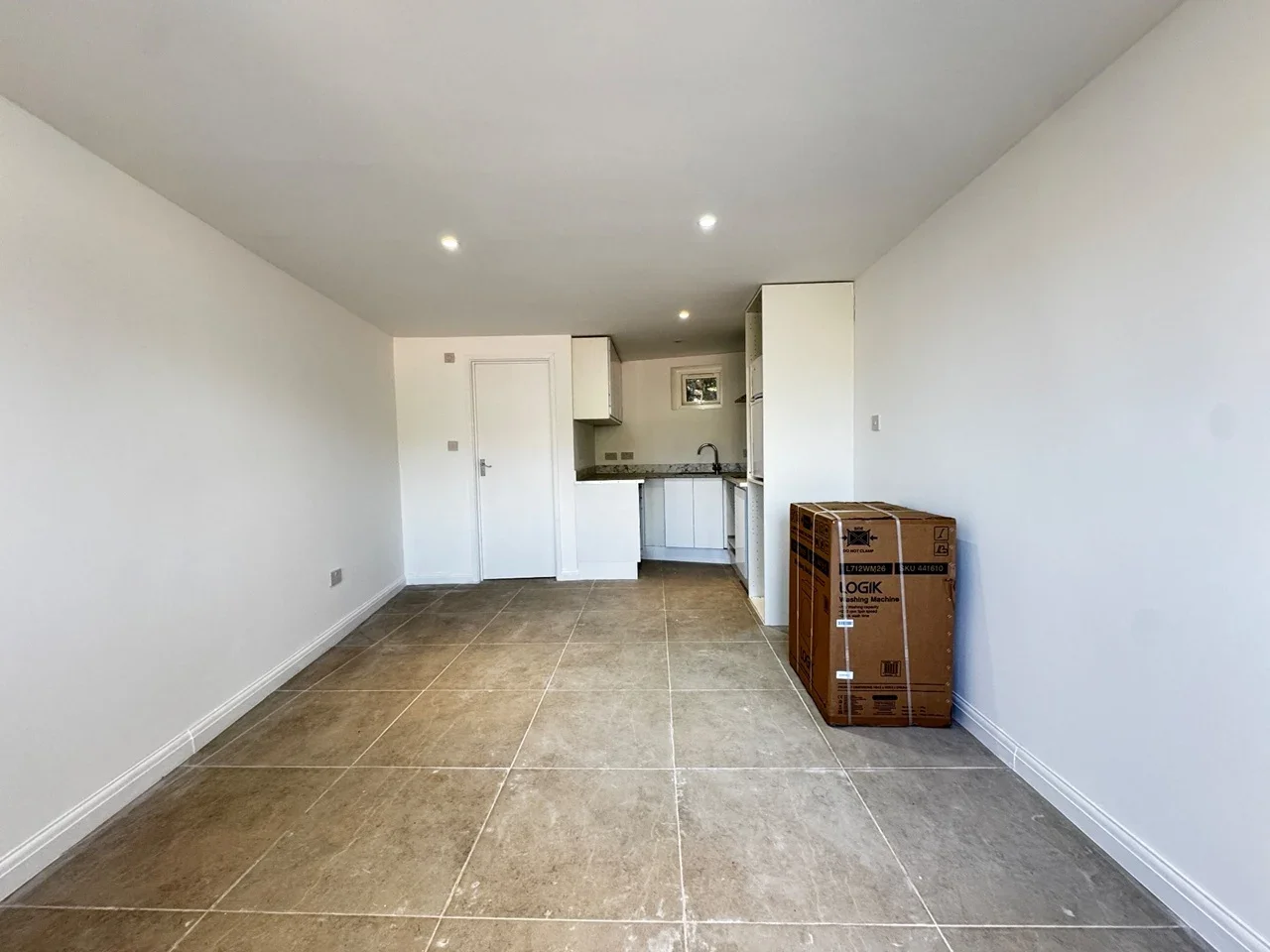 Flat Jonson Close in Greater London