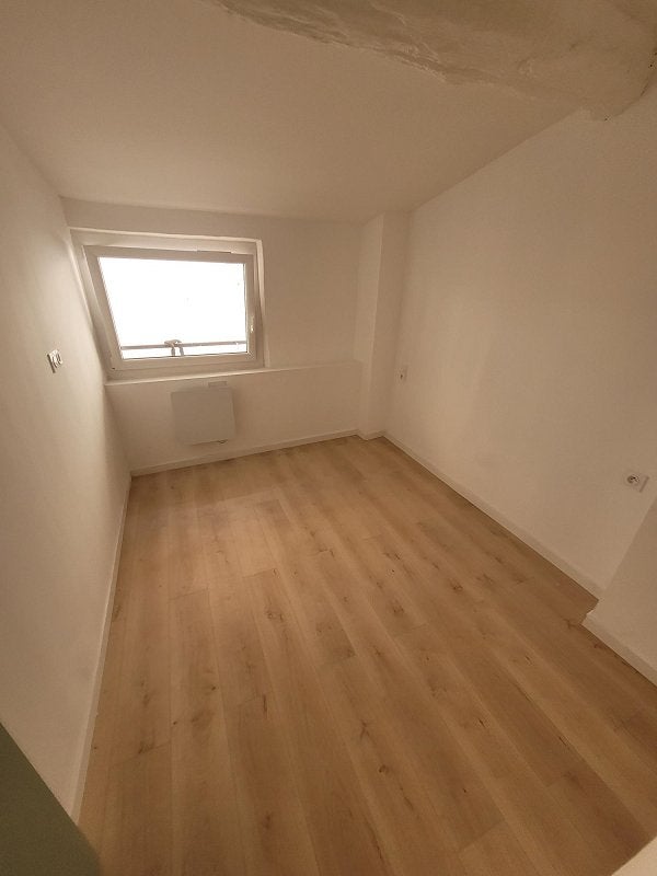 Flat Rue des Riaux in Toulon