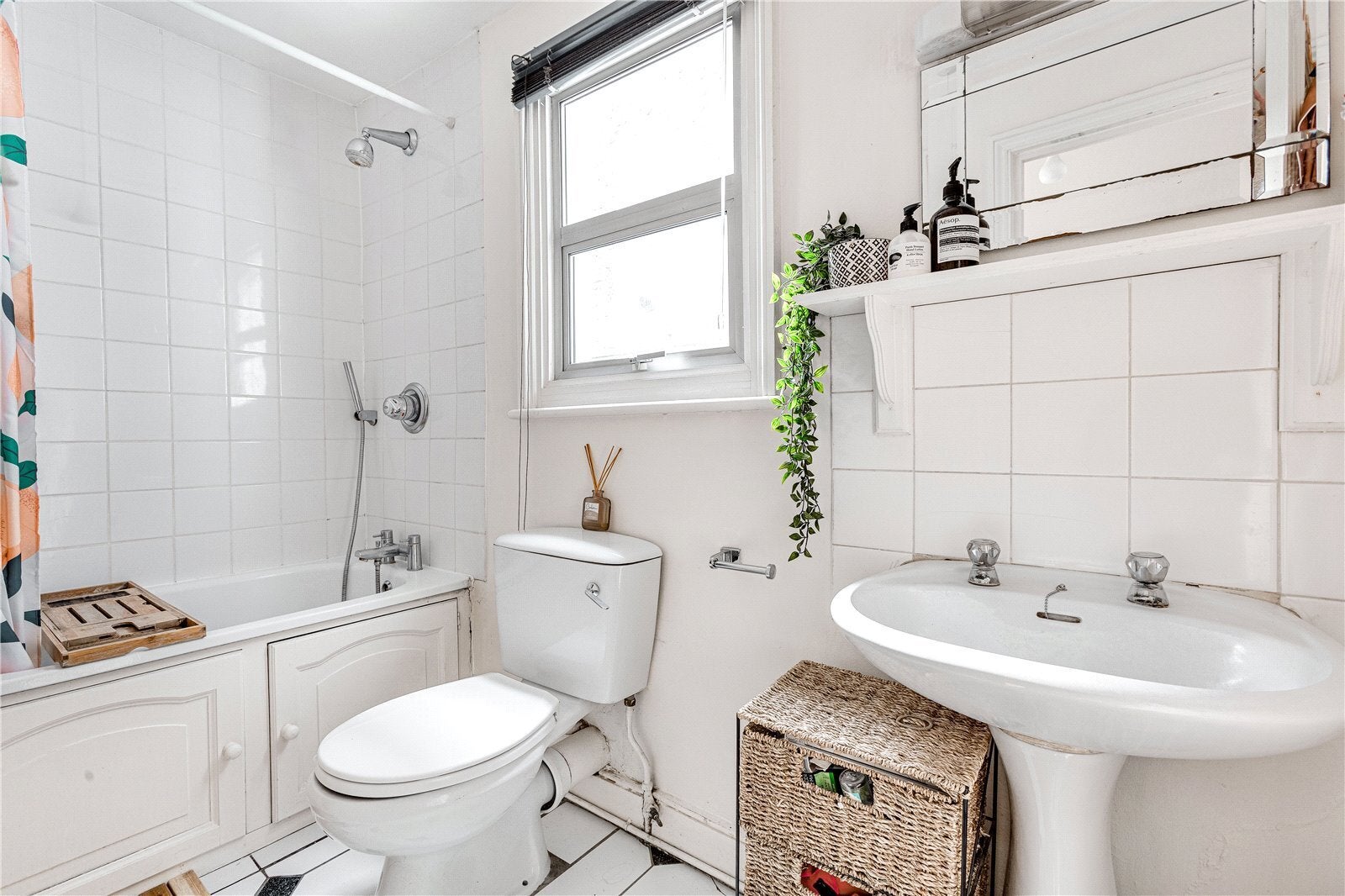 Flat Lavender Sweep in Greater London