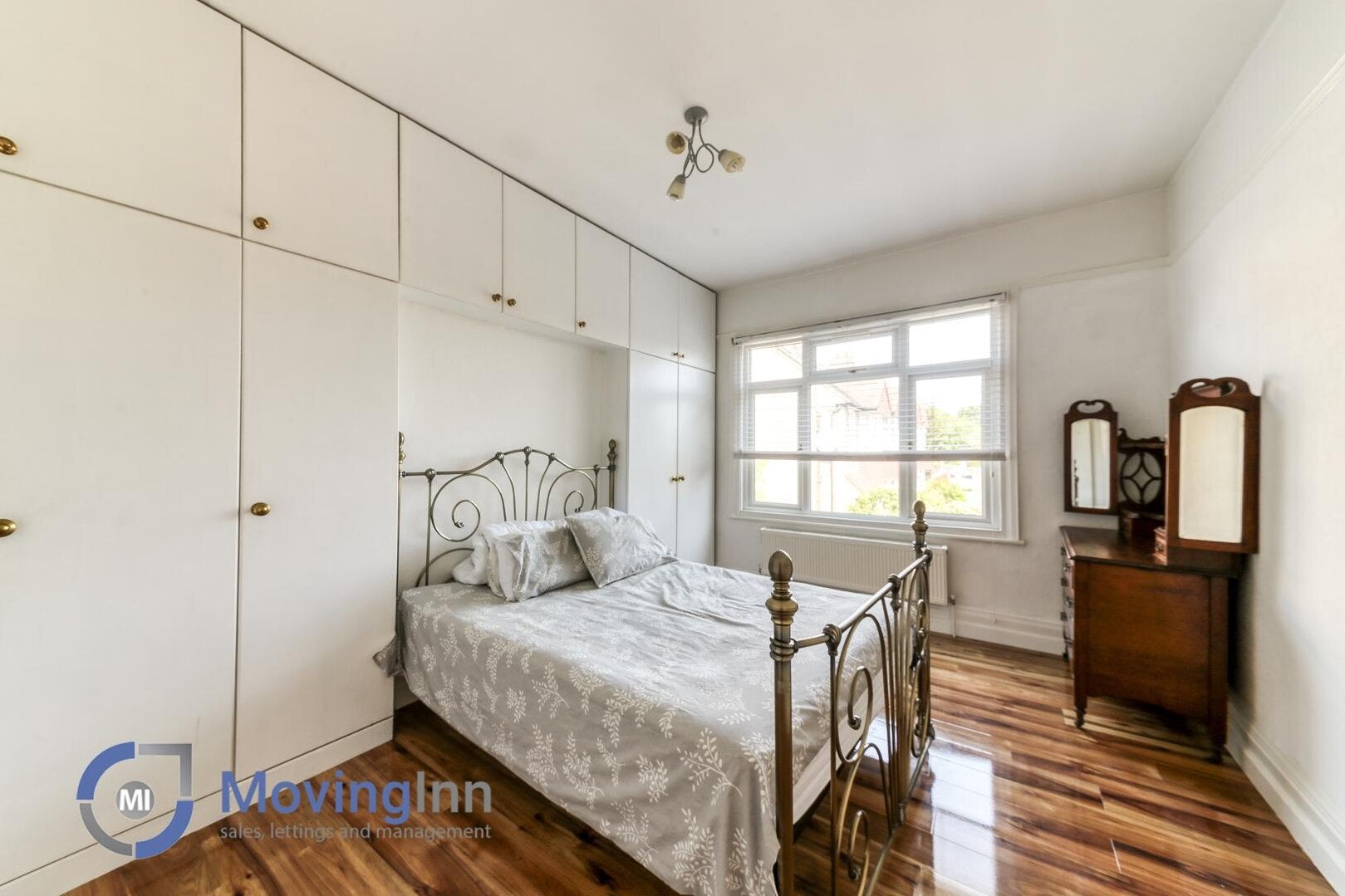 Room Canterbury Grove in Greater London