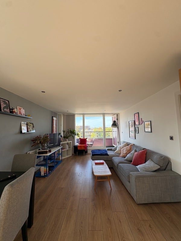 Room Rainhill Way in Greater London