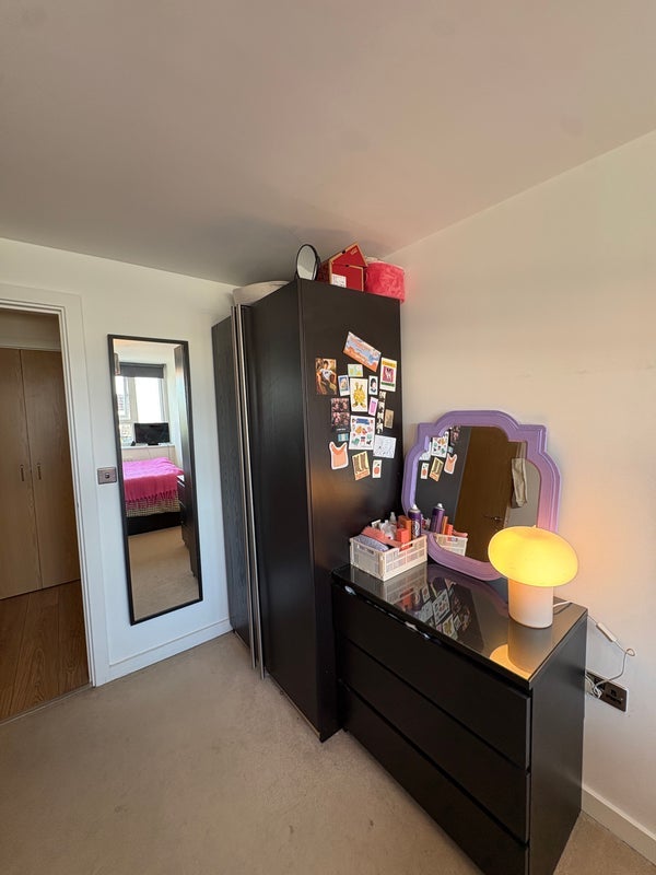 Room Rainhill Way in Greater London