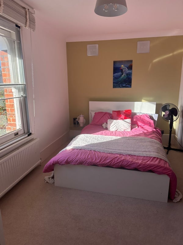 Room Upper Richmond Road in Greater London