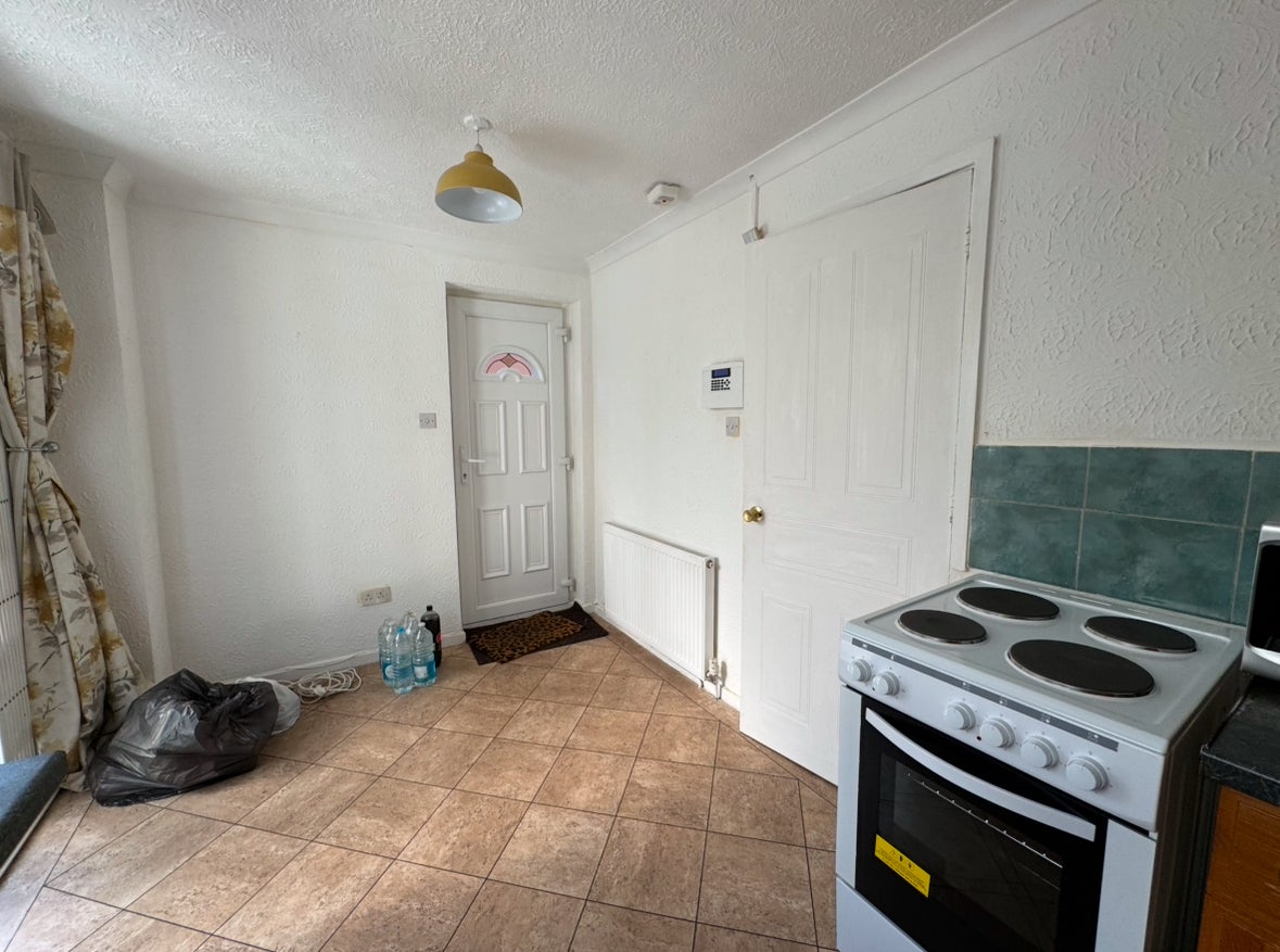 House Alderson Avenue in Rawmarsh