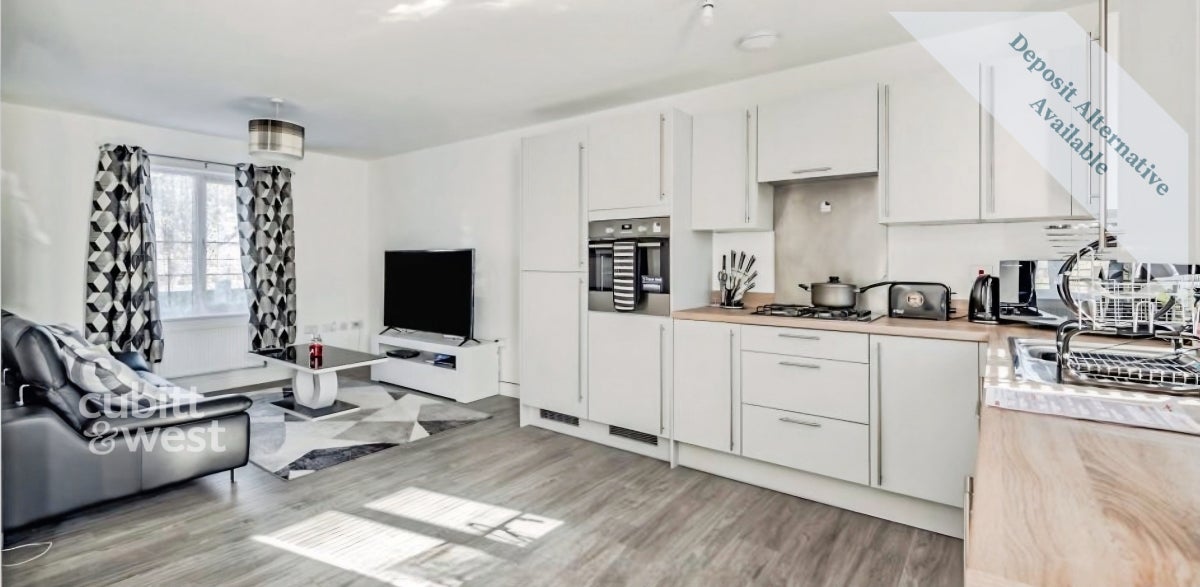 Flat Gales Place in Crawley