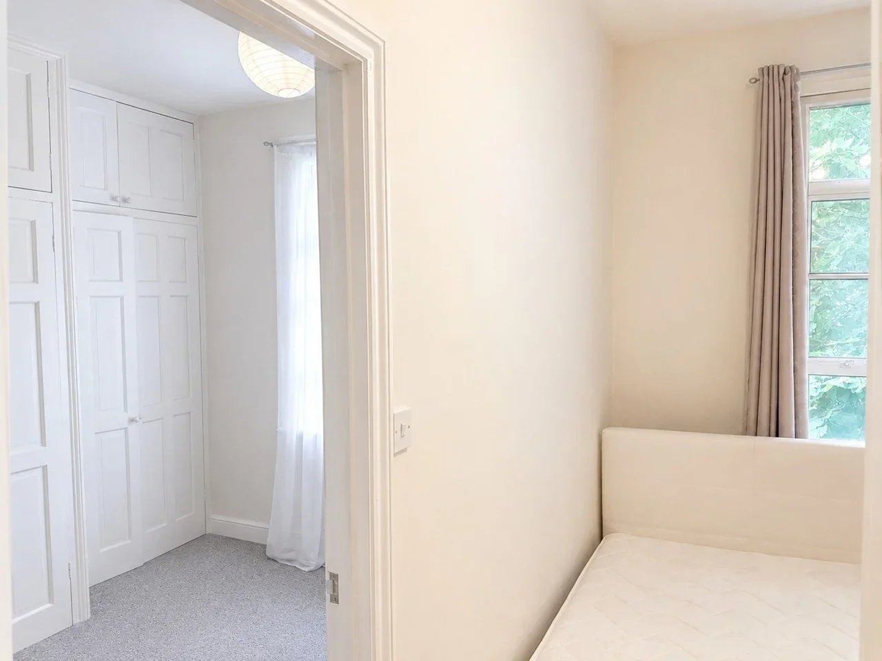 Flat Great West Road in Greater London