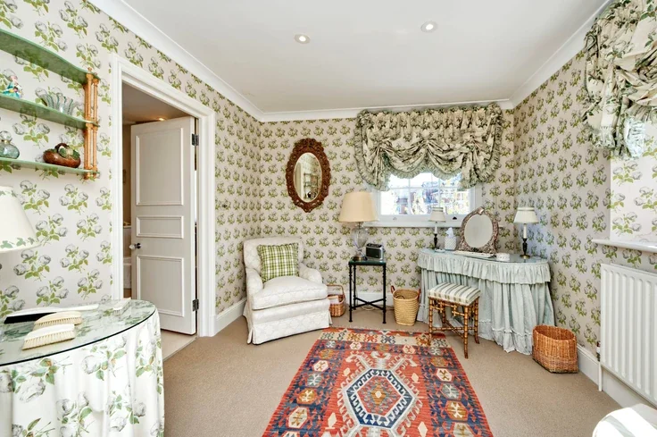 Flat Onslow Square in Greater London