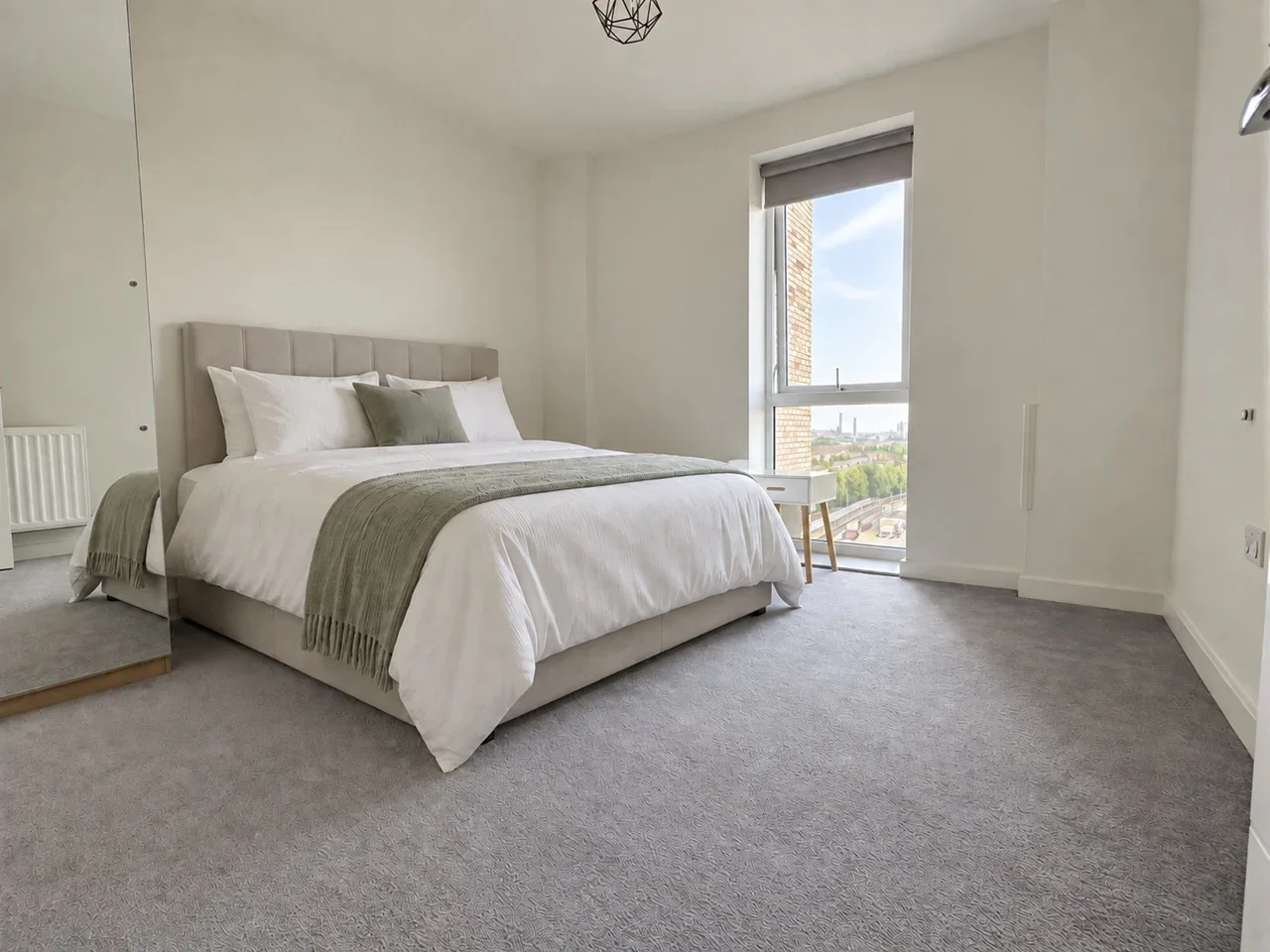 Flat Hampden Road in Greater London