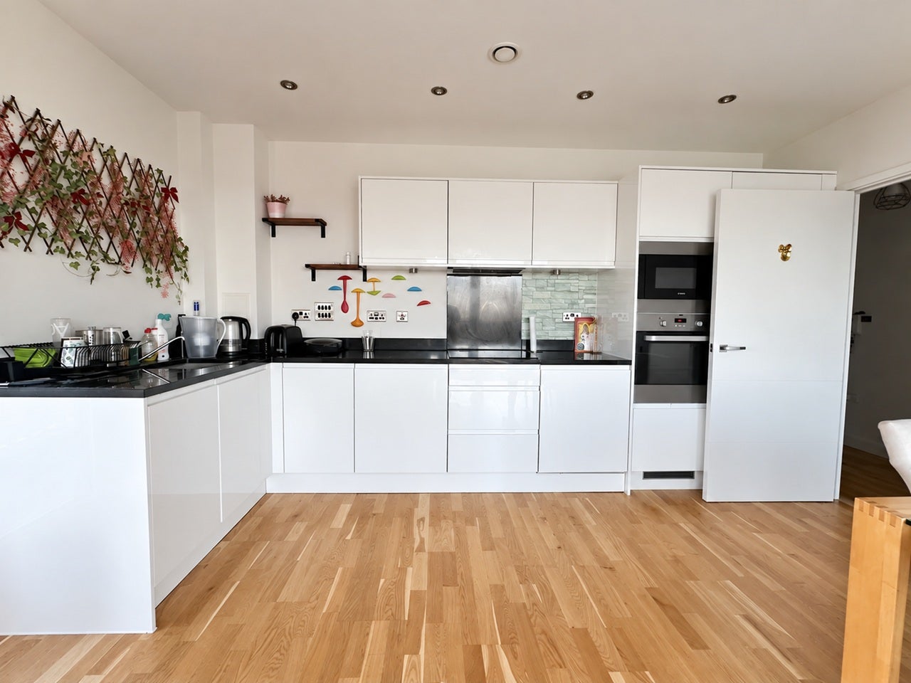Flat Hampden Road in Greater London