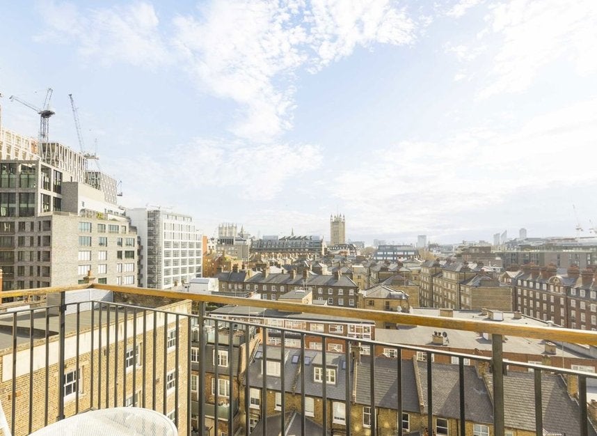 Flat Victoria Street in City of Westminster