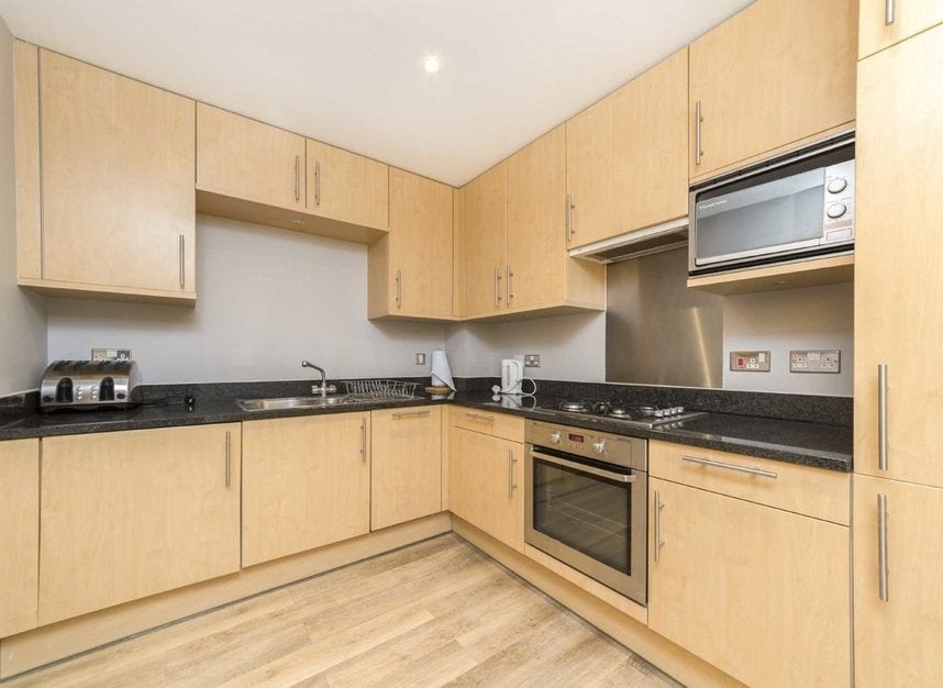 Flat Victoria Street in City of Westminster