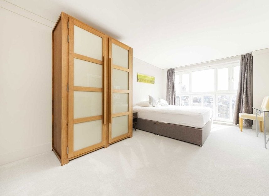 Flat Victoria Street in City of Westminster