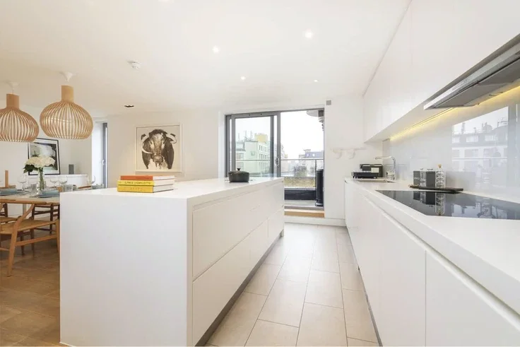 Flat Great Suffolk Street in Greater London