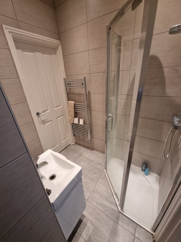 Room Coleraine Road in Greater London