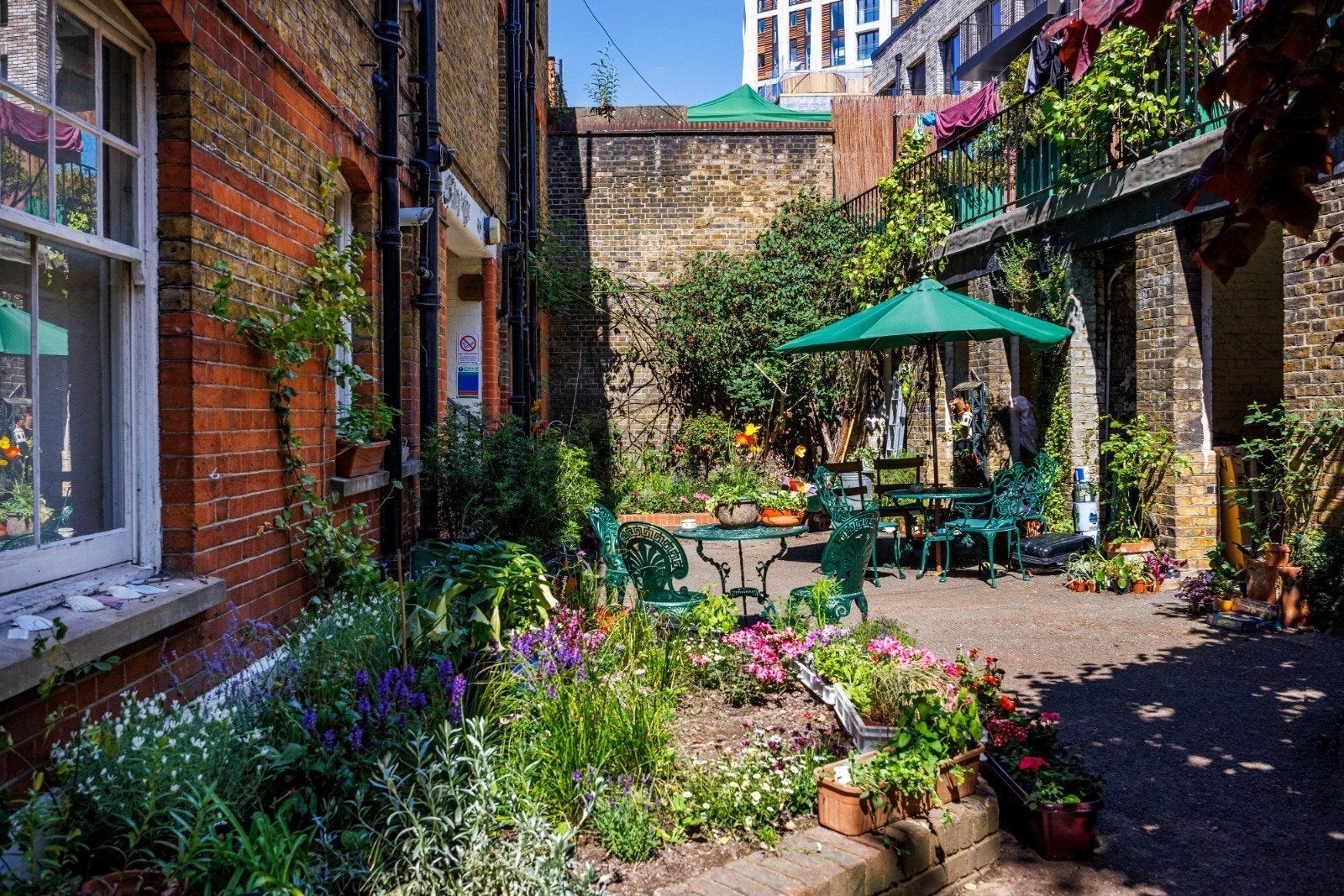 Flat Macklin Street in Greater London