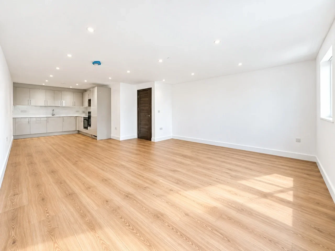 Flat Bushey Grove Road in Hertsmere
