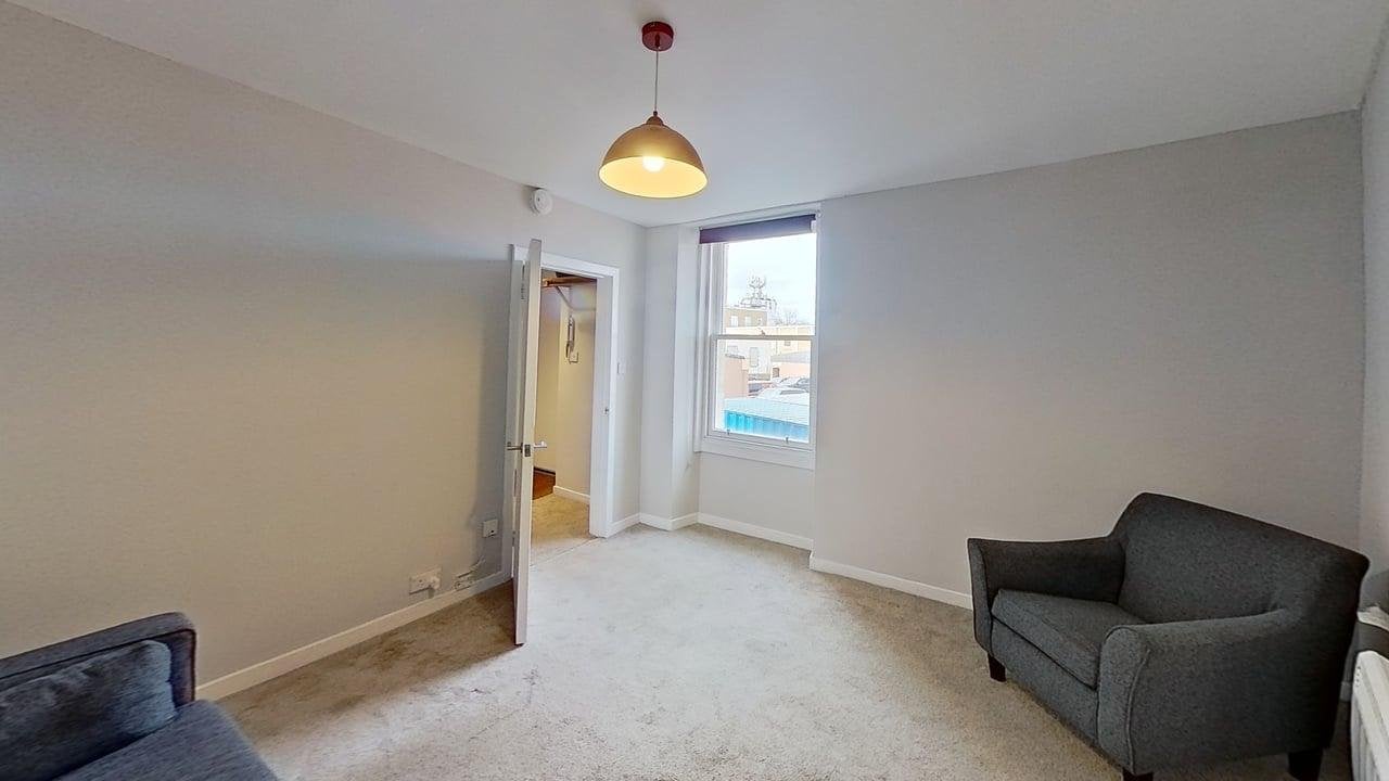 Flat Leith Walk in City of Edinburgh
