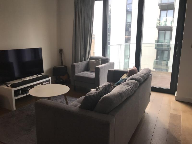 Flat Elvin Gardens in London