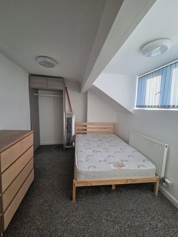 Room Wickham Street in Leeds
