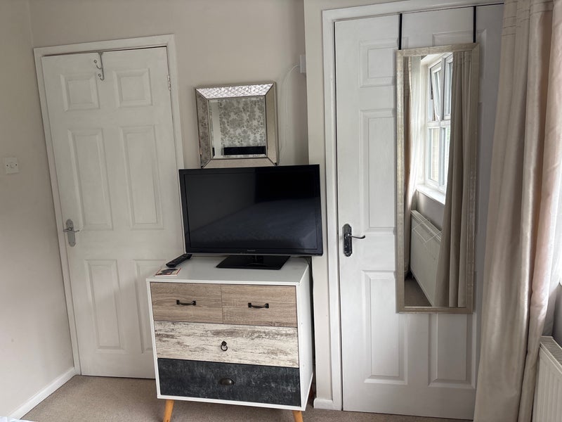 Room Gurney Road in Corfe Mullen