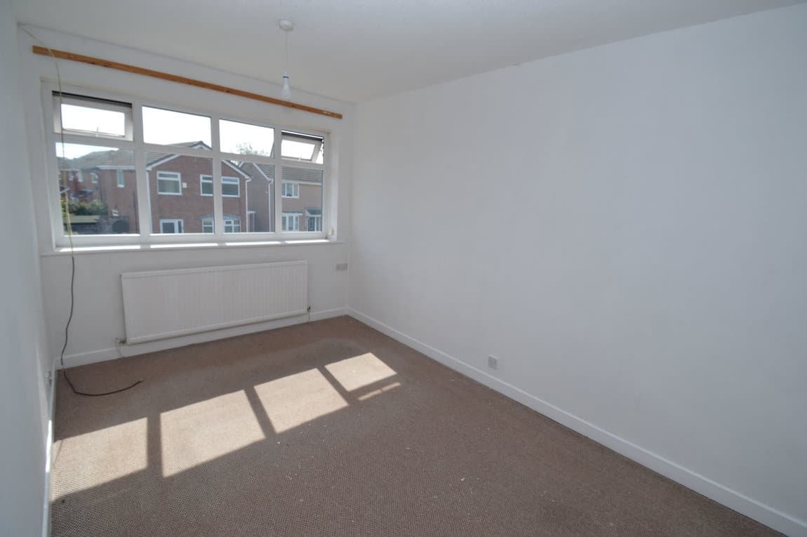 House Morpeth Close in Moreton